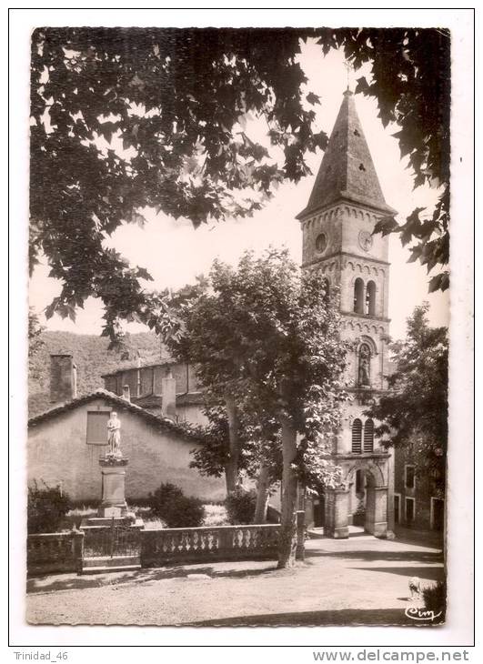 NOTRE DAME DE LA ROUVIERE 30  ( LE CLOCHER ET LE MONUMENT AUX MORTS ) - Notre-Dame-de-la-Rouvière