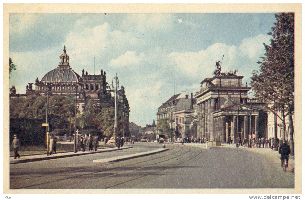 Und Reichstag - Brandenburger Tor