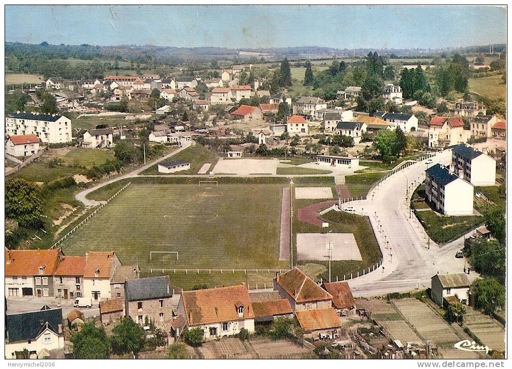 Creuse - Auzances , Vue Aérienne , Terrain De Sports  Stade, Ed Photo Cim - Auzances