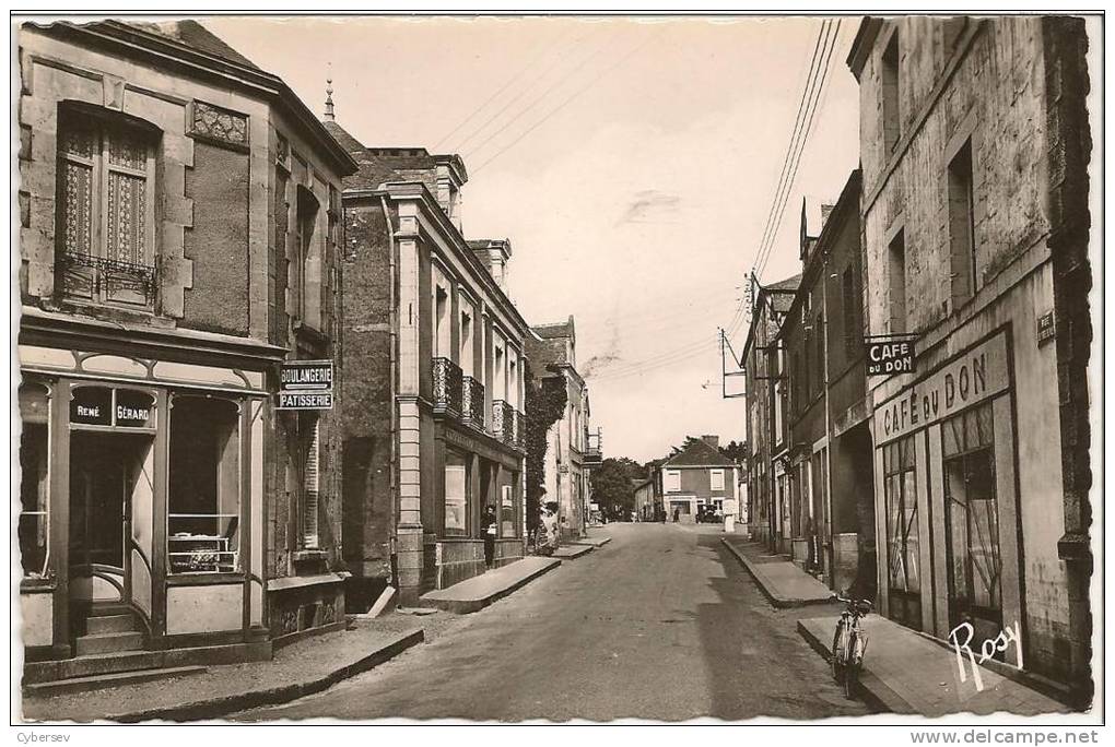 GUEMENE-PENFAO - Rue De Redon - Café Du Don - Boulangerie-Pâtisserie René GERARD - TTB - Guémené-Penfao