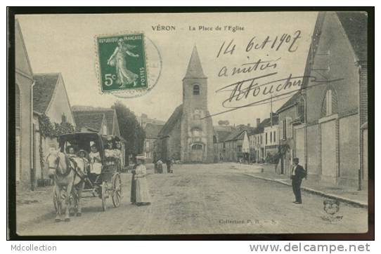 89 VERON /    La Place De L´église   / - Veron