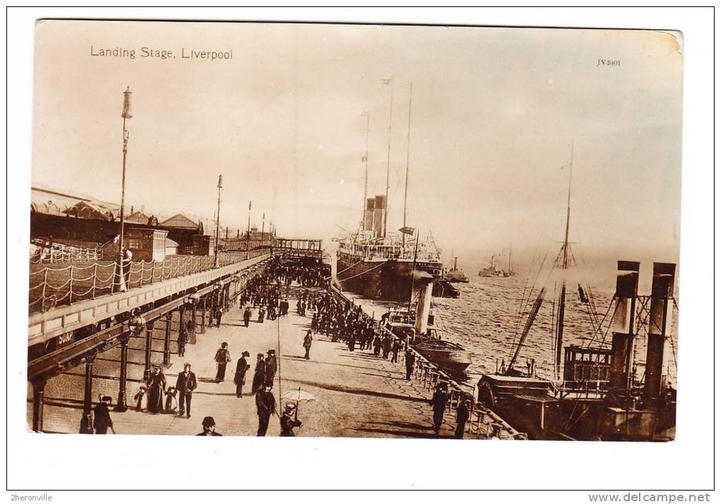 CPA - LIVERPOOL - Landing Stage - Port - Bateaux à Vapeur - Liverpool