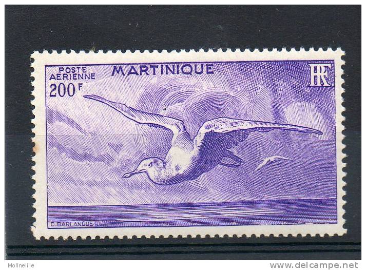 MARTINIQUE P.A N° 15 ** (toute Petite Tache Sur Une Dent à Gauche) OISEAU - Cote 42 € - Unused Stamps