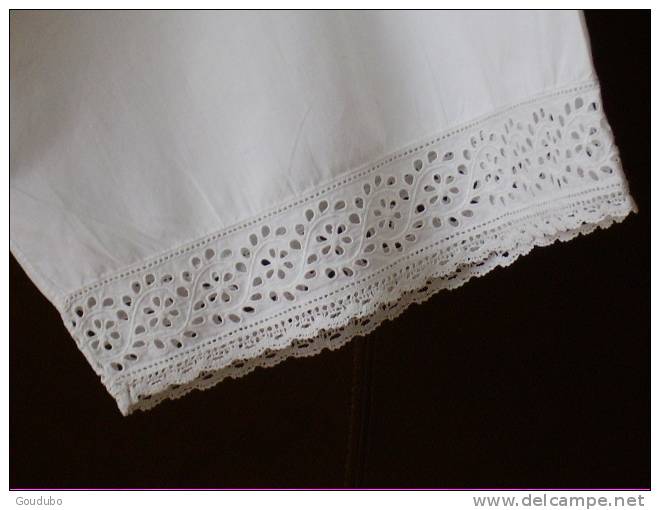 Culotte De Coton, Monogramme N.C, Dentelle Anglaise Avec Fin Liseré , Photos. - Encaje