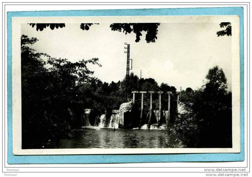 62  -  HESDIN  -  Le Bât.. D´ Eau.  -  1954   -  BELLE CARTE ANIMEE SM  PHOTO - - Hesdin