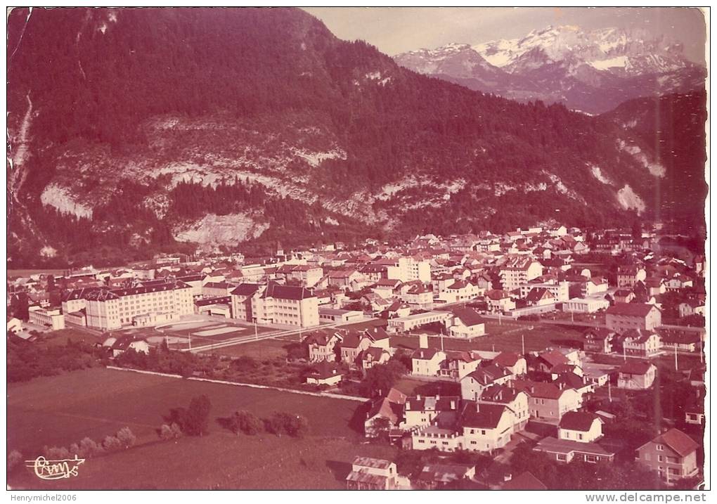 Haute Savoie - Cluses , Vue Générale Et L'école D'horlogerie En 1961 En 1961 , Ed Photo Cim - Cluses