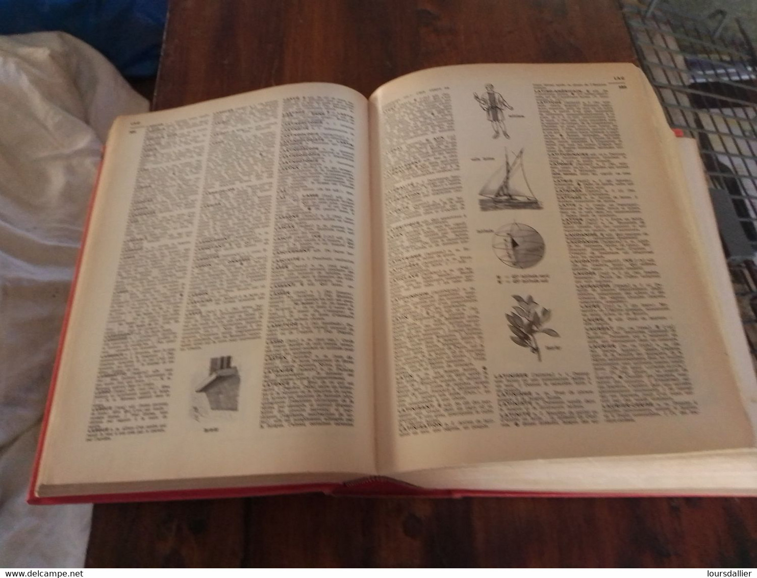 NOUVEAU PETIT DICTIONNAIRE LAROUSSE 1968 - Dictionaries