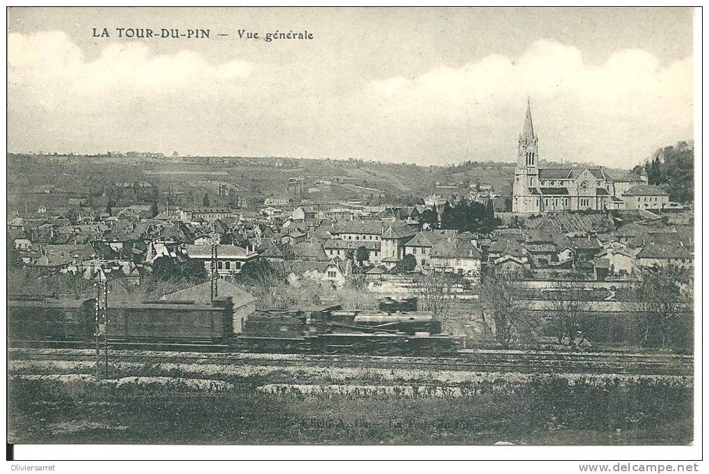 La Tour Du Pin   Vue Générale Et Le Train - La Tour-du-Pin