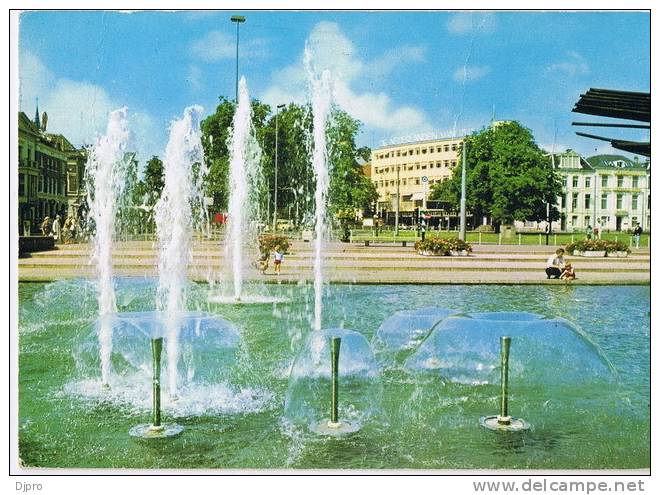 Arnhem  Wilemsplein  Met Aku Fontain - Arnhem