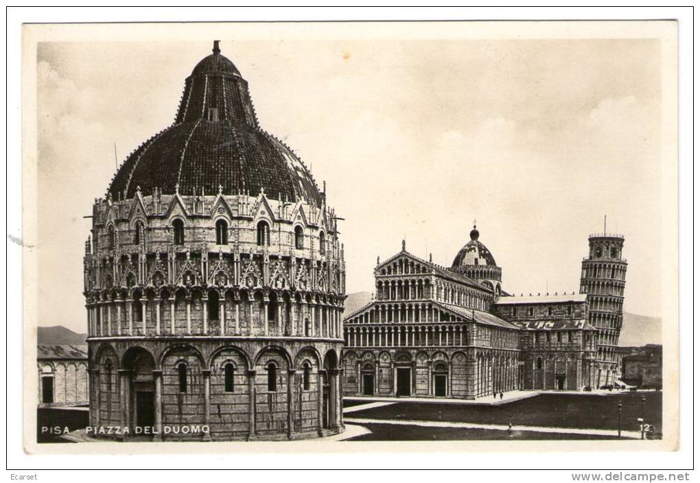 PISA - Piazza Del Duomo. Formato Piccolo. Non Viaggiata - Pisa