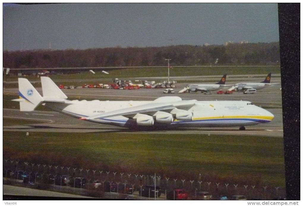 ANTONOV 225  MRIYA   ANTONOV AIRLINES    UR 82060  HAMBURG AIRPORT 2010 - 1946-....: Ere Moderne