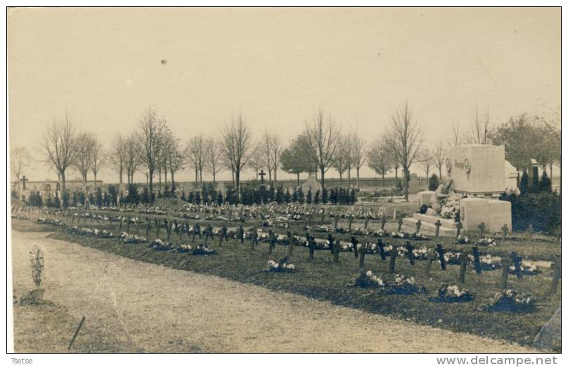 Cimetière Militaire, Tombes - Carte Photo / Fotokaart - A Situer - A Identifier