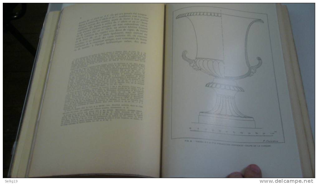 Cratères Et Candélabres De Marbre Trouvés En Mer Près De Mahdia ( Tunisie ) - Archéologie