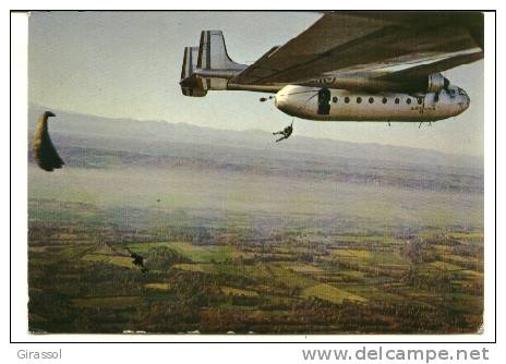 CPSM AVION MILITAIRE LARGAGE DU PERSONNEL PARACHUTISME - Parachutting