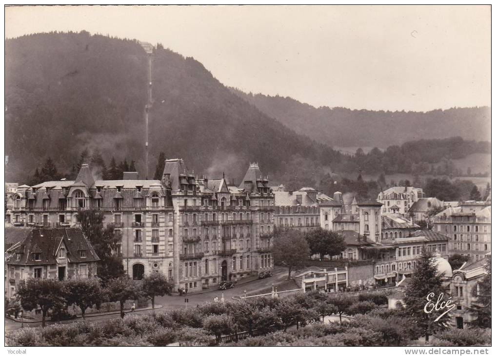 Cp , 63 , LA BOURBOULE , L'Hôtel Métropole Au Fond Charlannes Et Le Funiculaire - La Bourboule