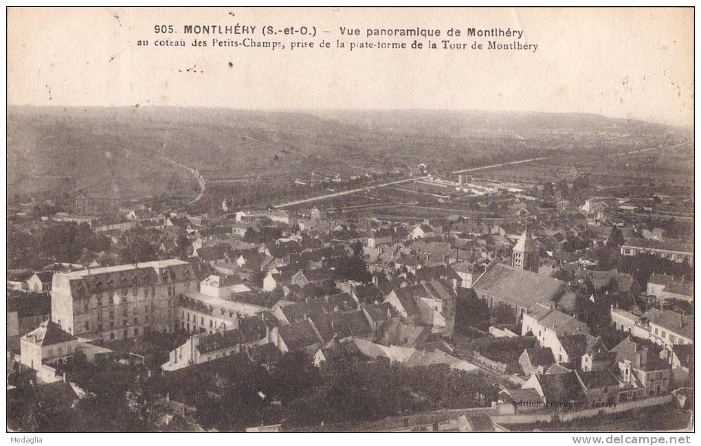 MONTLHERY - VUE PANORAMIQUE - Montlhery