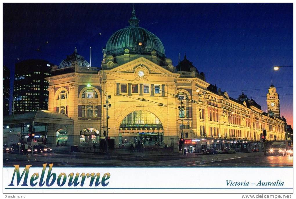 Melbourne - Flinders Street Train Station By Night Unused - Melbourne