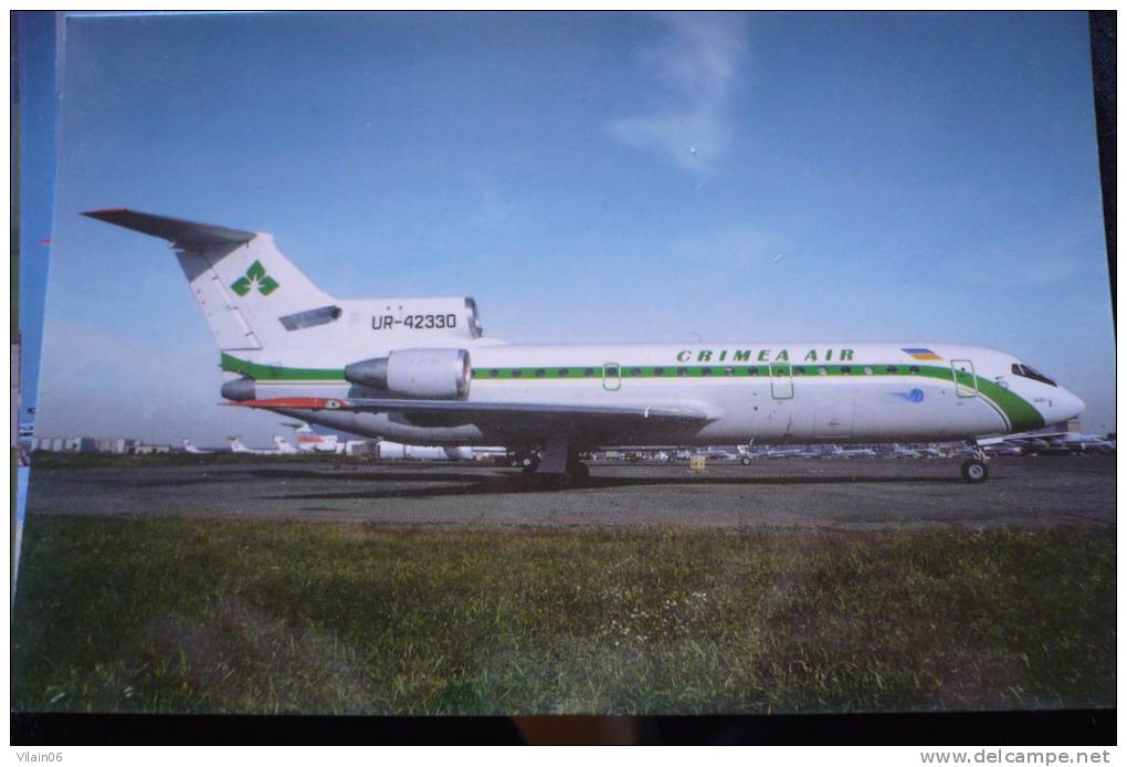 YAKOLEV  YAK 42       CRIMEA AIR   UR 42330 - 1946-....: Moderne