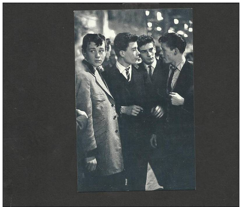 Nostalgia Series Postcard Teddy Boy´s Tottenham London 1954 - Other & Unclassified