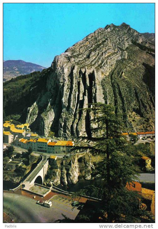 Carte Postale 04. Sisteron  Trés Beau Plan - Sisteron