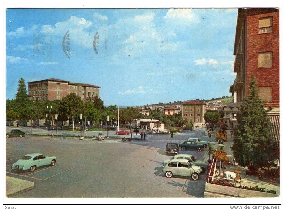 CHIANCIANO TERME (SIENA) - Piazza Italia. AUTO D'EPOCA. Viaggiata 1960 - Siena