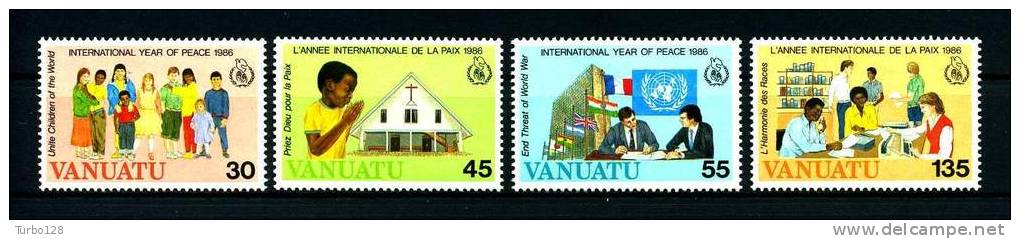 VANUATU 1986  N° 751/754 **  Neufs,  Ier Choix. Sup. Cote: 9.50 &euro;  (La Paix. Enfants. Drapeaux. Emblème. Children, - Vanuatu (1980-...)
