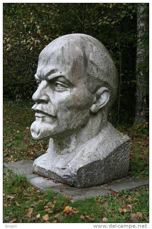 13A -004  @  Ex-USSR Leader , Vladimir Ilyich Lenin ,   ( Postal Stationery, -Articles Postaux -Postsache F - Lenin