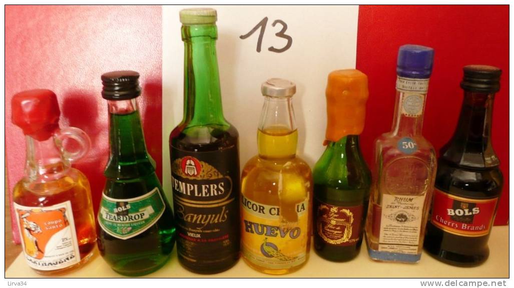 LOT DE 7 MIGNONNETTES- MINI BOTTLES- CERTAINES SONT TRES ANCIENNES- SÉLECTION : APÉRITIFS- LIQUEURS - Miniatures