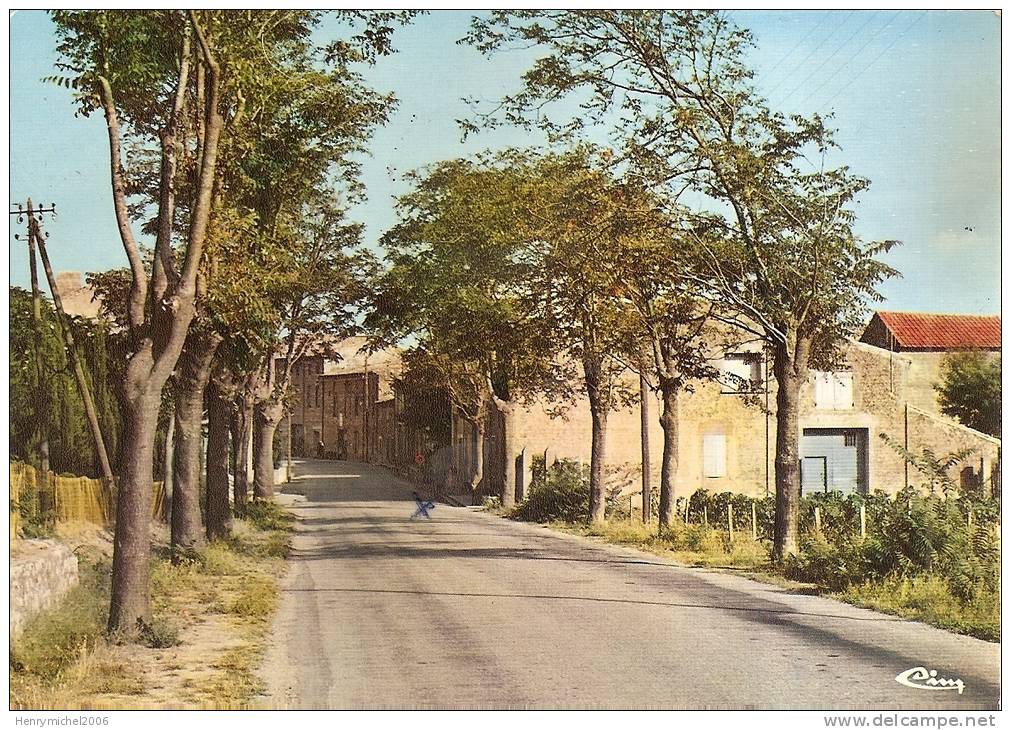 Aude - Thezan Des Corbières Entrée Village En 1976 , Ed Photo Cim - Otros & Sin Clasificación