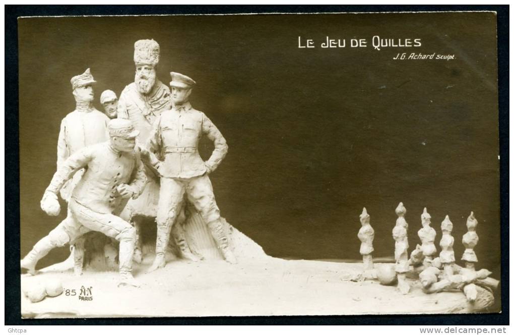 Lot De 2 CPA. CARICATURE GUERRE 1914-18. Sculpt. Signée J.G. Achard. LE BILLARD DES ALLIÉS/ JEU DE QUILLES. - Patrióticos