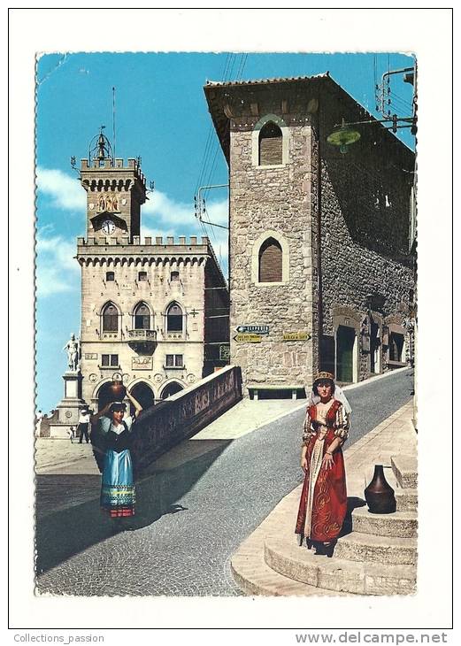 Cp, San Marin, Palais Du Gouvernement, Costumes Locals, Voyagée - San Marino