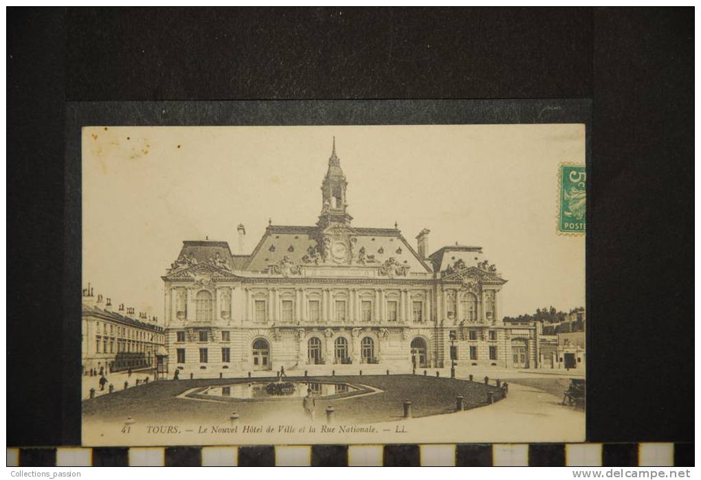 TOURS LE NOUVEL HOTEL DE VILLE ET LA RUE NATIONNALE - Tours