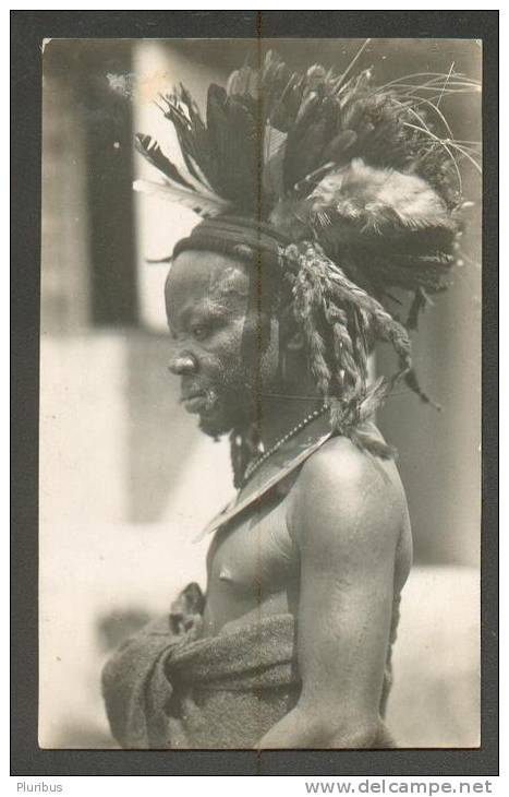 OLD REAL PHOTO POSTCARD, PAPUA NEW GUINEA MAN WITH HEADDRESS, DATED 26. VII 1927 - Papouasie-Nouvelle-Guinée