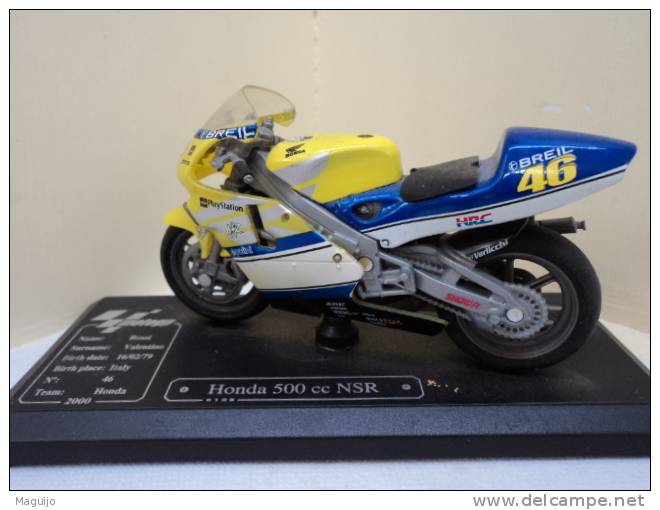 HONDA MOTO GP V.ROSSI SUR SOCLE 2000  LIRE !!! - Motos