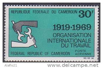 £9 - CAMEROUN - POSTE AERIENNE  N° 144 - NEUF SANS CHARNIERE - Cameroun (1960-...)
