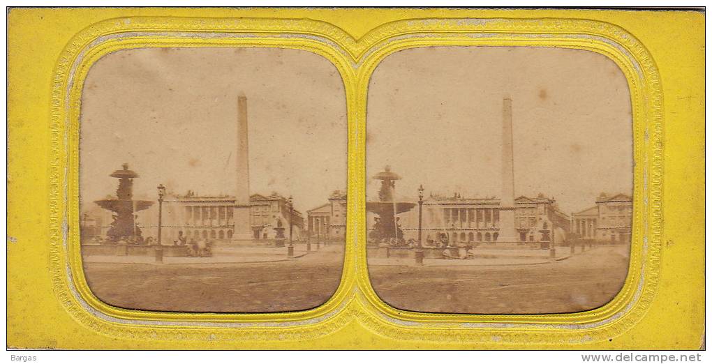 Paris France Stereo Doublée Piquetée Et Bandes De Couleurs Au Dos Pour ? - Stereoscopic