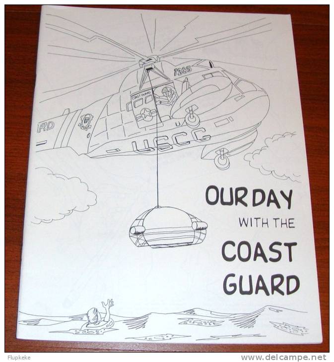 U.S. Coast Guard Commander´s Bulletin 26 December 1985 Our Day With The Coast Guard - Transportation