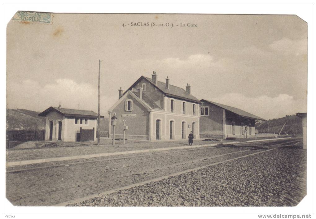 SACLAS  LA GARE - Saclay