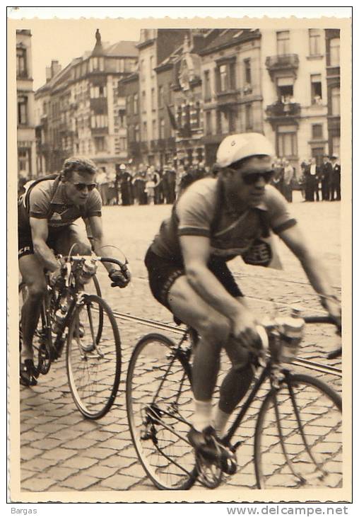 Tour De France Vélo à Bruxelles 5 Juillet 1953 Bober Et Gueguen Carte Postale - Cyclisme