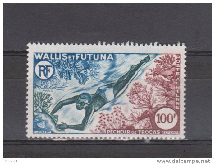 Wallis Et Futuna YT PA 19 * : Pêcheur De Trocas - 1962 - Neufs
