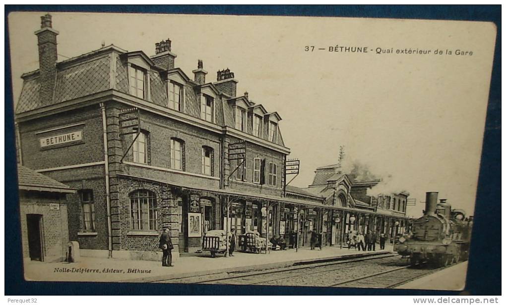 BETHUNE.Quai Intérieur De La Gare.Cpa,neuve,be,animée,locomotive - Beuvry