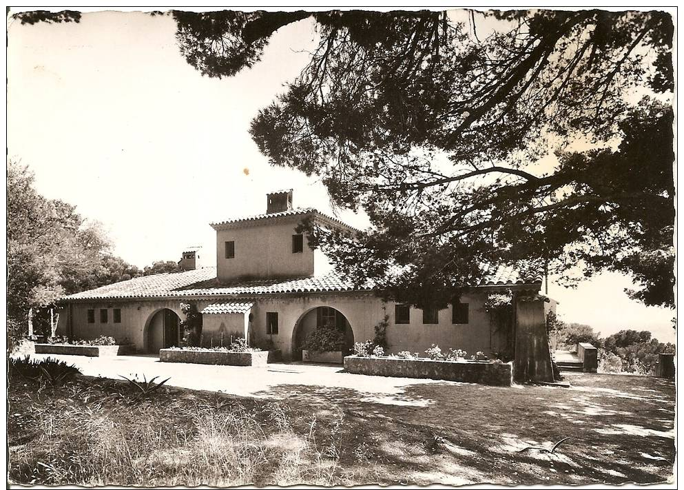 CPSM - 83 - PRESQU'ÎLE DE GIENS - Pouponnière Escampo-Bariou  - - Autres & Non Classés