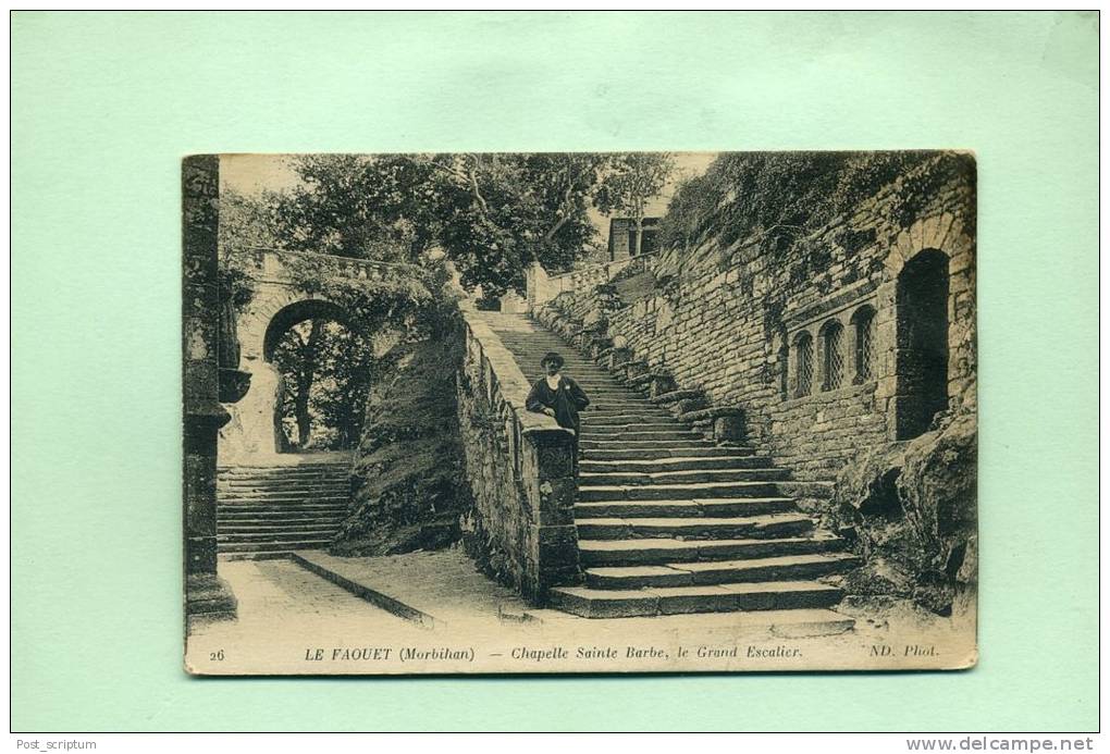 Le Faouet - Chapelle Sainte Barbe, Le Grand Escalier - Faouët