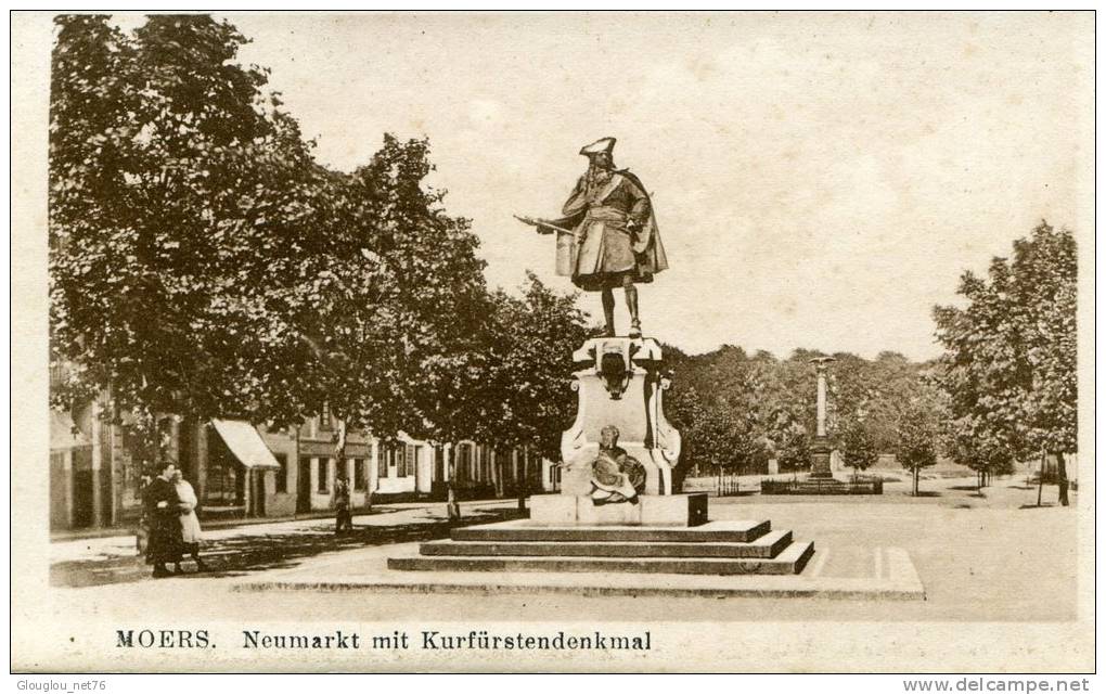 MOERS....NENMARKT MIT KURFURSTENKMAL...  ..CPA PETITE ANIMATION - Moers