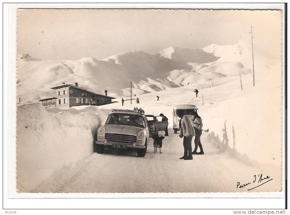 PETIT ST BERNARD  LE RELAIS  AUTOMOBILE  VOITURE 404 PEUGEOT - Autres & Non Classés