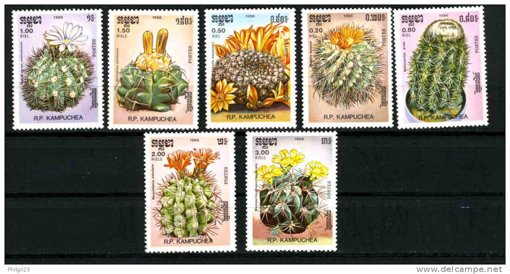 KAMPUCHEA 1986 - CACTUS - SUCCULENTES - PLANTES - FLEURS - Cactus
