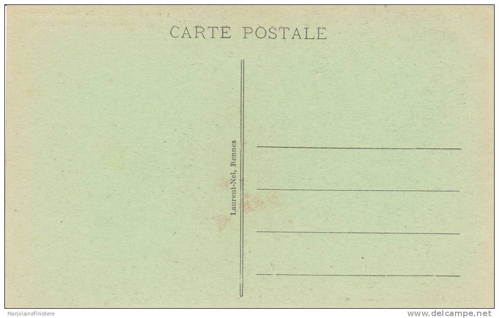 Dép. 56 - JOSSELIN. - La Grande Procession Du 8 Septembre Devant Le Château. Laurent-Nel, Rennes - Josselin