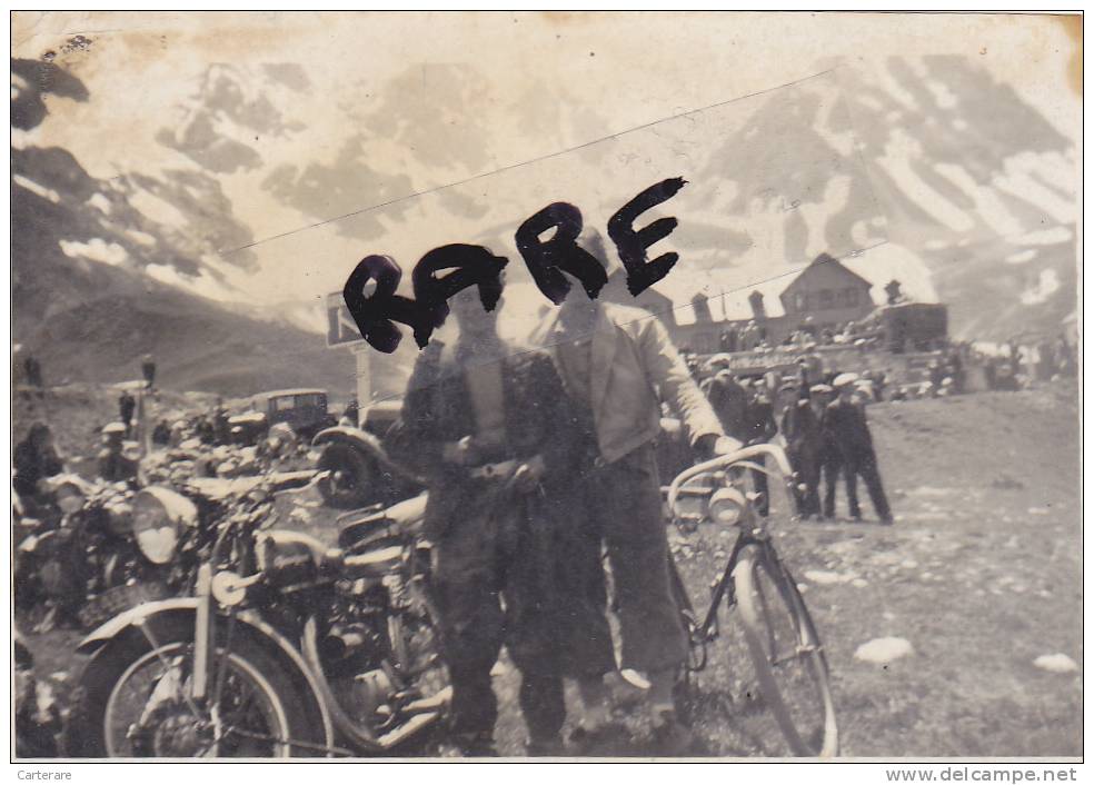 Photo Originale Ancienne,photographie ,CYCLISME,TOUR DE FRANCE 1935,COL DU GALIBIER,oisans,maurienne,motard,foule - Cycling