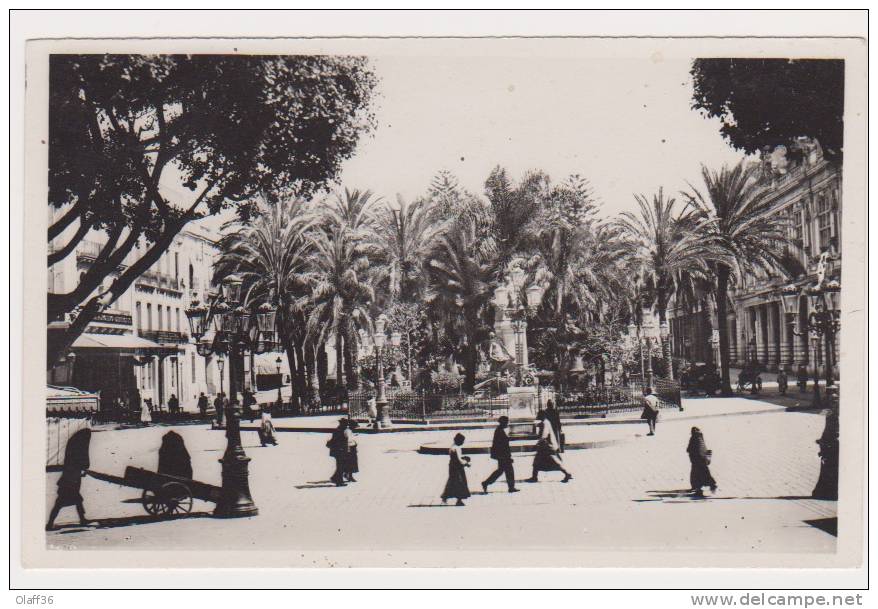 CARTE PHOTO   ALGERIE  BONE  Place Du Théâtre Et Square De La Liberté N°965 - Autres & Non Classés