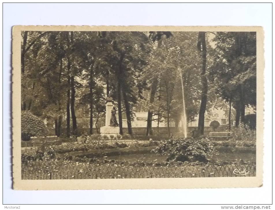 LUNEL - Statue Henri De Bornier Dans Le Parc - Lunel